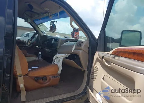 2000 Ford F-350 Lariat/Xl/Xlt z USA, uszkodzony, nr VIN 1FTSW31F0YEB58154